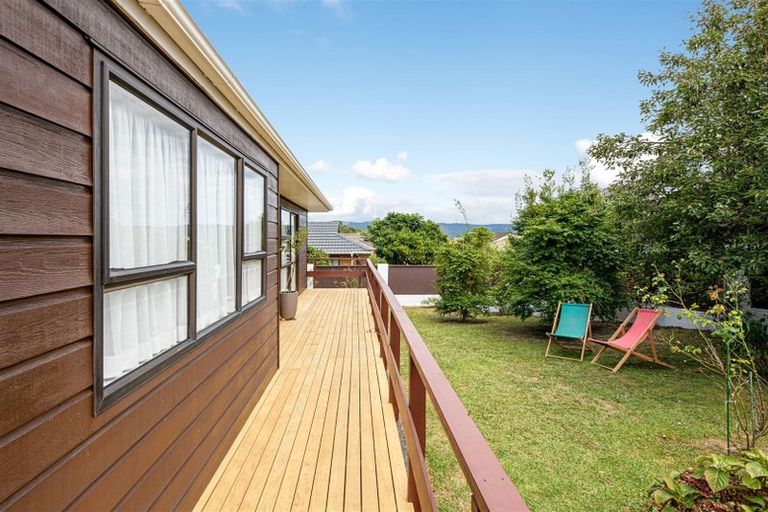 Photo of property in 1/246 Great North Road, Henderson, Auckland, 0612