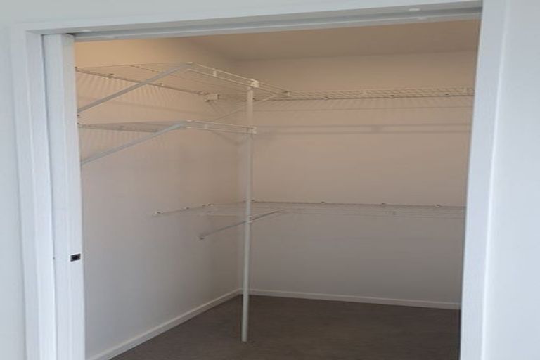 Photo of property in 15/62u Spenmoor Street, Newlands, Wellington, 6037