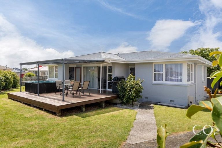 Photo of property in 13 Lilac Place, Otumoetai, Tauranga, 3110