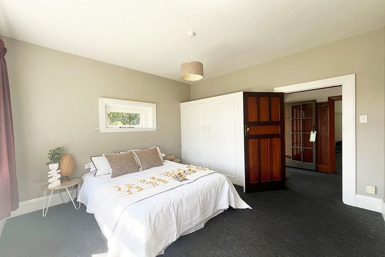 Photo of property in 6 Nortons Road, Avonhead, Christchurch, 8042