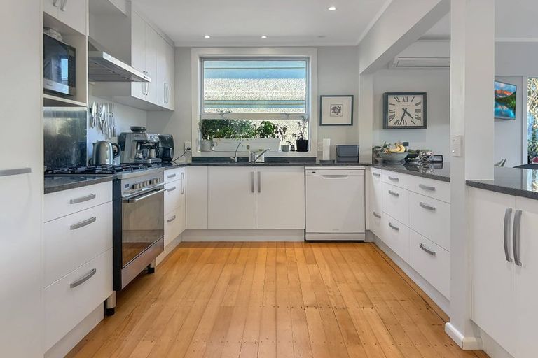 Photo of property in 26 Kiwi Road, Raumati Beach, Paraparaumu, 5032