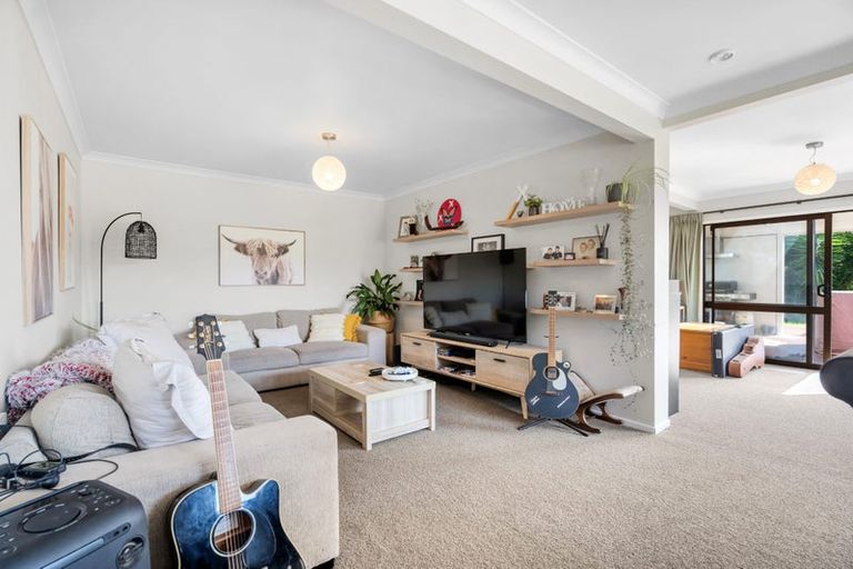 Photo of property in 336 One Tree Point Road, One Tree Point, 0118