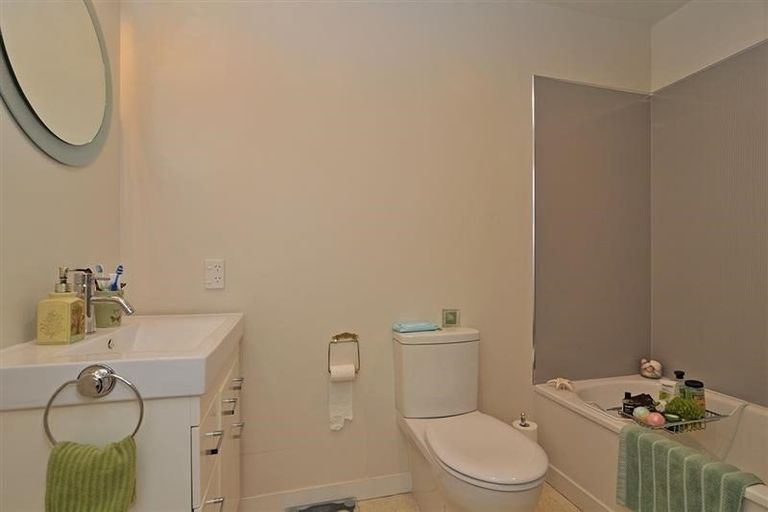 Photo of property in 8b Hollies Crescent, Johnsonville, Wellington, 6037