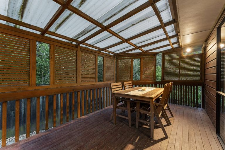 Photo of property in 2/18 Atlantis Place, Totara Vale, Auckland, 0629