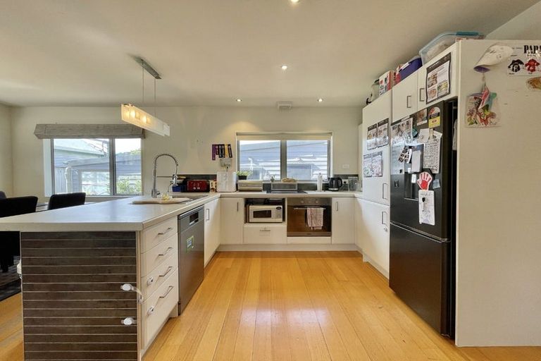 Photo of property in 250a Fergusson Drive, Heretaunga, Upper Hutt, 5018