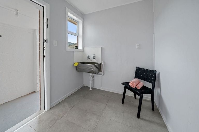 Photo of property in 6 Logie Street, Stokes Valley, Lower Hutt, 5019