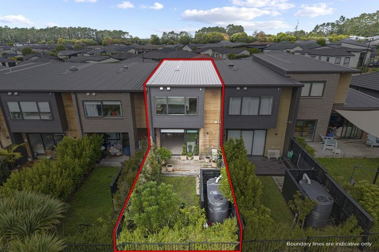 Photo of property in 3/46 Jane Maree Road, Kumeu, 0810