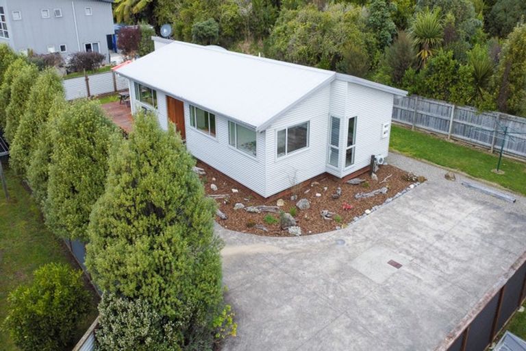 Photo of property in 7a Watino Place, Pohara, Takaka, 7183