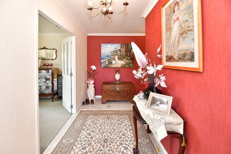 Photo of property in 29 Cabeleigh Drive, Helensville, 0800