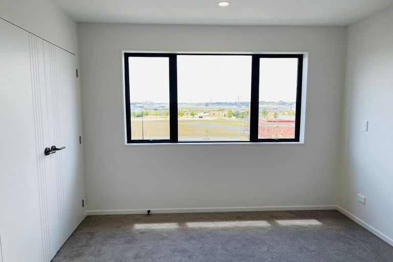 Photo of property in 15 Auranga Drive, Karaka, Papakura, 2113