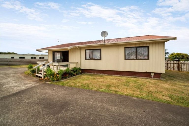 Photo of property in 42 Tawa Street, Hawera, 4610