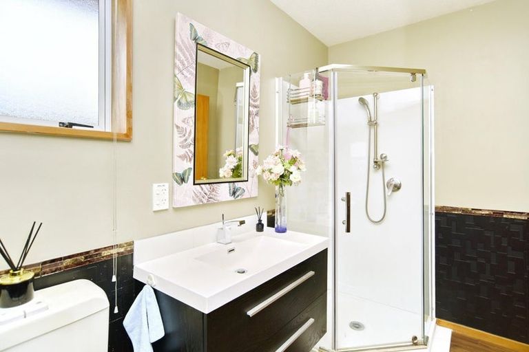 Photo of property in 66 Dunedin Street, Redwood, Christchurch, 8051