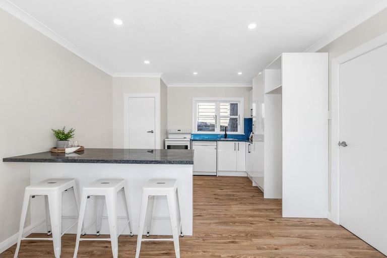 Photo of property in 189 Severn Street, Island Bay, Wellington, 6023