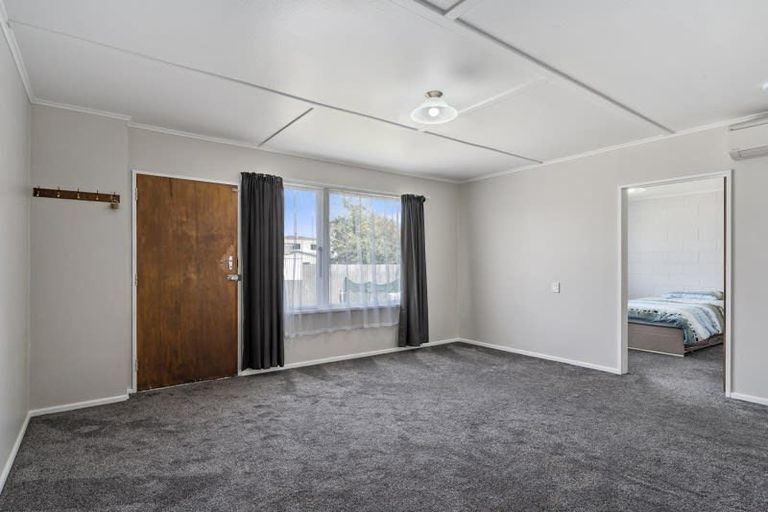 Photo of property in 2/145 College Street, Awapuni, Palmerston North, 4412