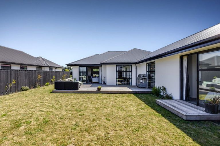 Photo of property in 100 Northmoor Boulevard, Rolleston, 7615