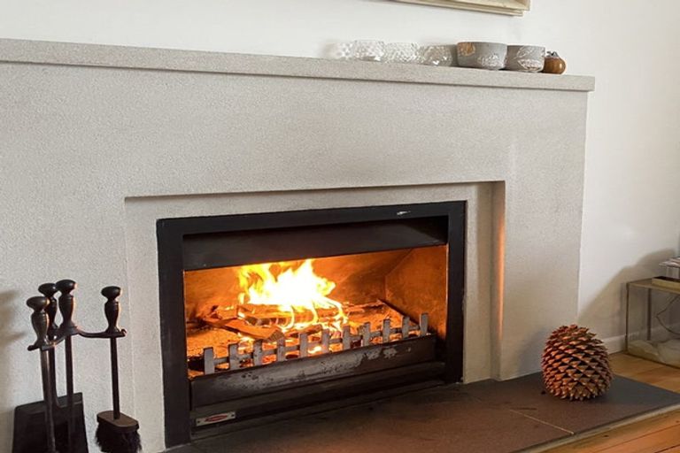 Photo of property in 36 Huntingdon Street, Northland, Wellington, 6012