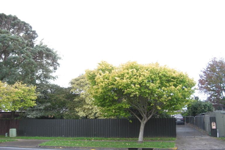 Photo of property in 134 Gossamer Drive, Pakuranga Heights, Auckland, 2010