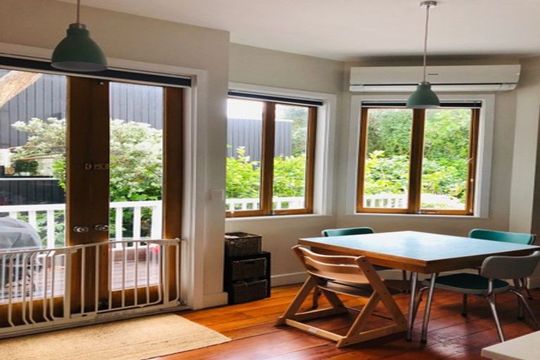 Photo of property in 3 Staunton Avenue, Mount Cook, Wellington, 6011