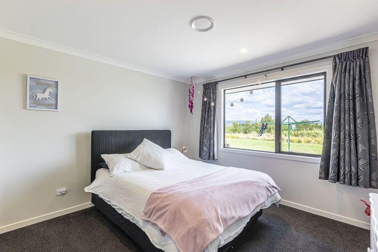 Photo of property in 7 Hartwell Drive, Kelvin Grove, Palmerston North, 4470