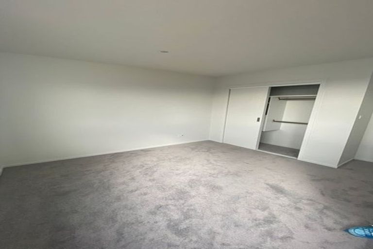 Photo of property in 6 Paina Crescent, Massey, Auckland, 0614