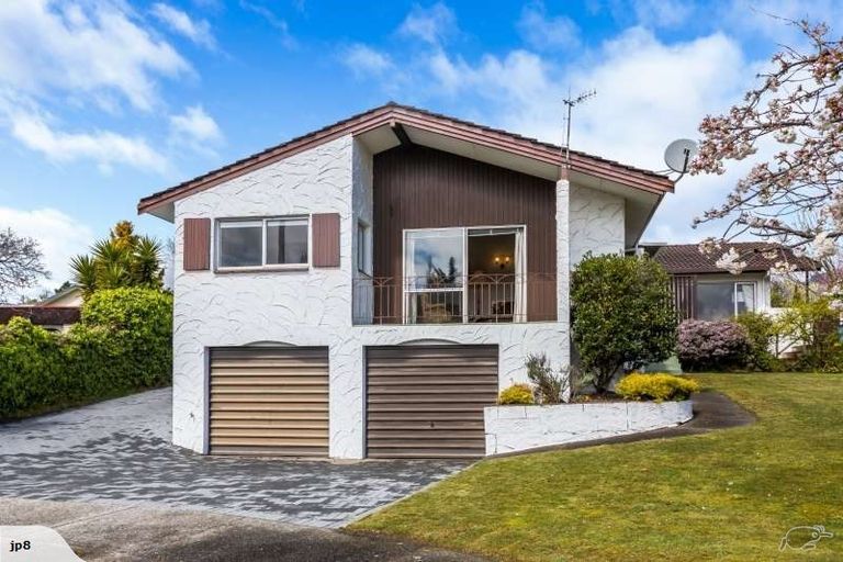 Photo of property in 15 Hilden Place, Hilltop, Taupo, 3330