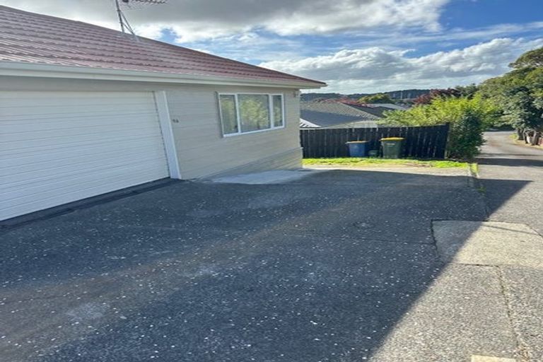 Photo of property in 1/9 Santiago Crescent, Unsworth Heights, Auckland, 0632
