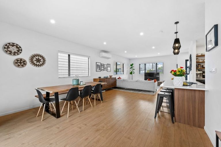 Photo of property in 21 Autumn Blaze Street, Hobsonville, Auckland, 0616