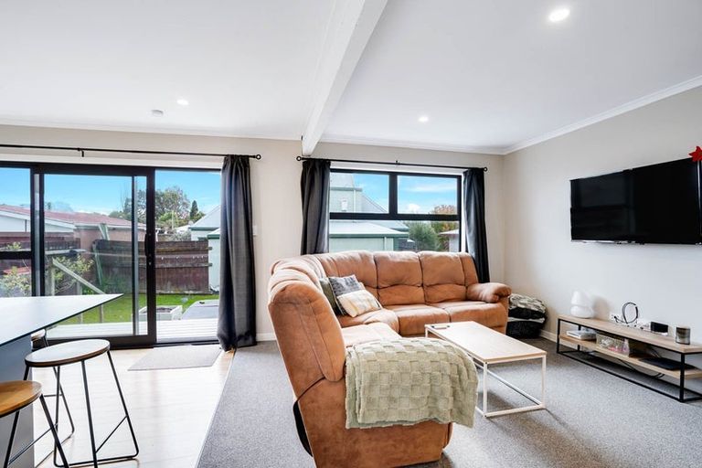 Photo of property in 15 Bruce Avenue, Glenview, Hamilton, 3206