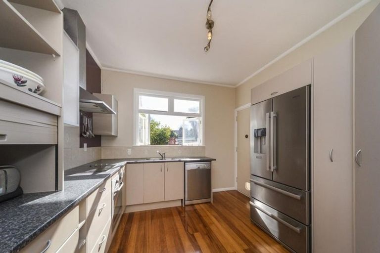 Photo of property in 859 Main Street, Roslyn, Palmerston North, 4414