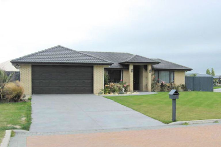 Photo of property in 6 Picasso Place, Rolleston, 7614