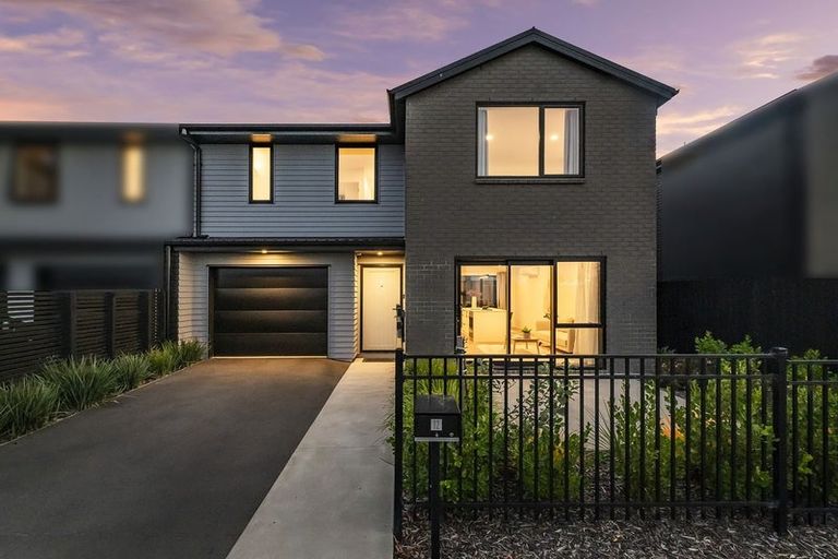 Photo of property in 12 Miromiro Street, Broomfield, Christchurch, 8042