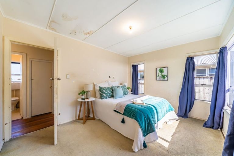 Photo of property in 30 Petrie Street, Wainuiomata, Lower Hutt, 5014
