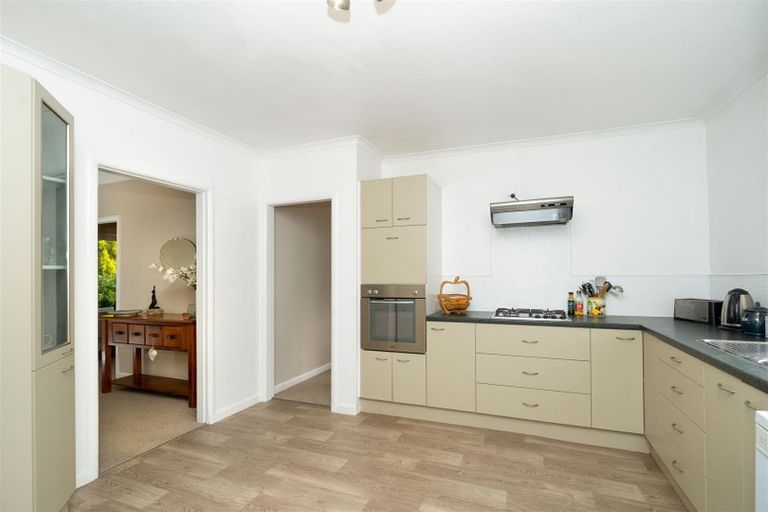 Photo of property in 10 Tui Avenue, Forest Lake, Hamilton, 3200