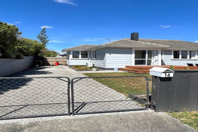 Photo of property in 16 Sherwill Street East, Feilding, 4702