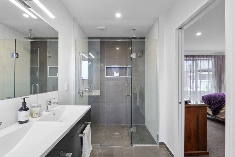 Photo of property in 71 Aviemore Drive, Marshland, Christchurch, 8083