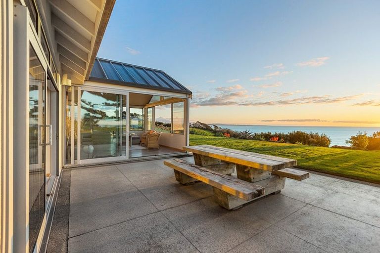 Photo of property in 379c Pukearuhe Road, Waiiti, Urenui, 4377