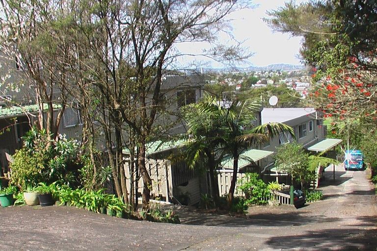Photo of property in 89b Colwill Road, Massey, Auckland, 0614