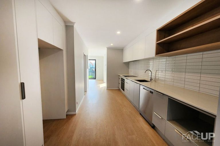 Photo of property in 19 Hema Road, Hobsonville, Auckland, 0616