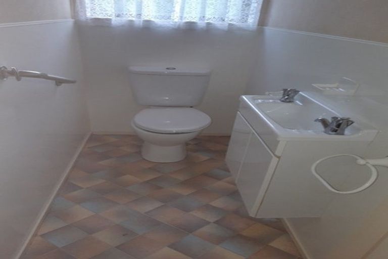 Photo of property in 8a Brighton Road, Kensington, Whangarei, 0112