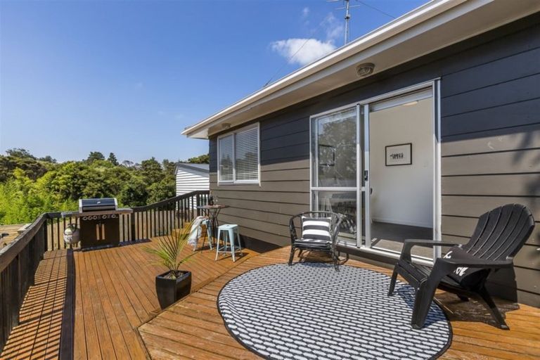 Photo of property in 41 Japonica Drive, Beach Haven, Auckland, 0626