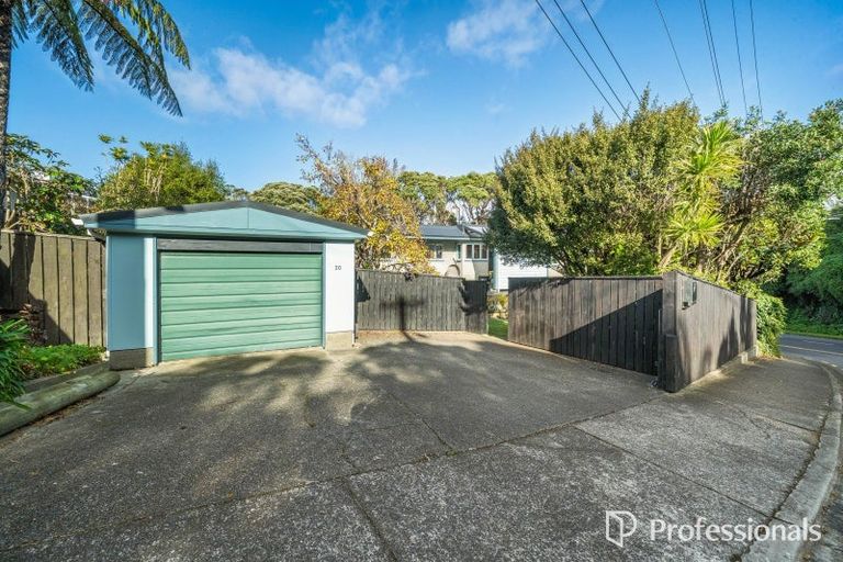 Photo of property in 20 London Road, Korokoro, Lower Hutt, 5012