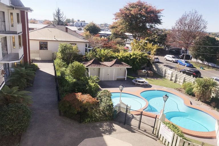 Photo of property in 7/10 Hunter Street, Hamilton Lake, Hamilton, 3204