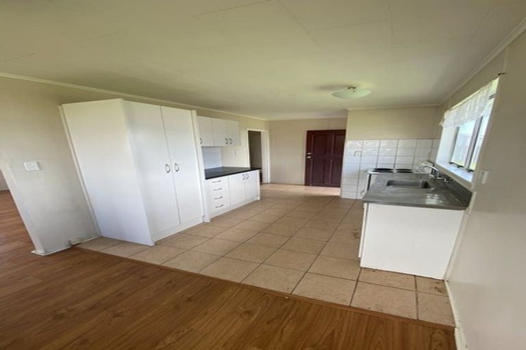 Photo of property in 5 Ixia Place, Wiri, Auckland, 2104