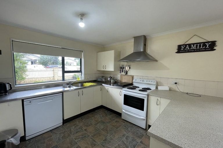 Photo of property in 35a Heretaunga Street, Petone, Lower Hutt, 5012