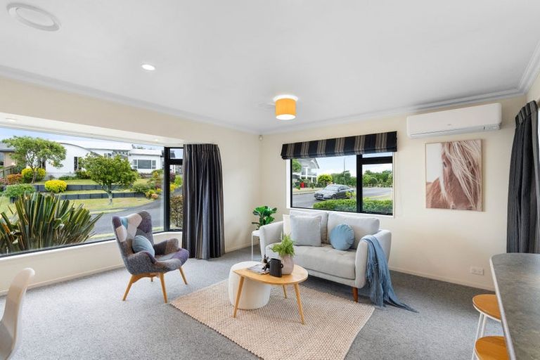 Photo of property in 6 Claremont Rise, Levin, 5510