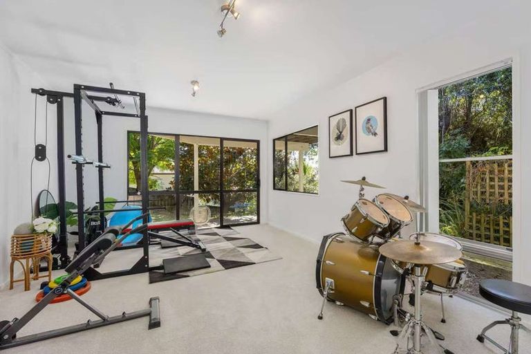 Photo of property in 26 Arran Road, Browns Bay, Auckland, 0630