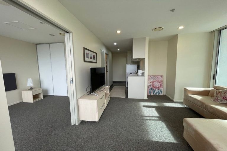 Photo of property in 903/17 Osterley Way, Manukau, Auckland, 2104