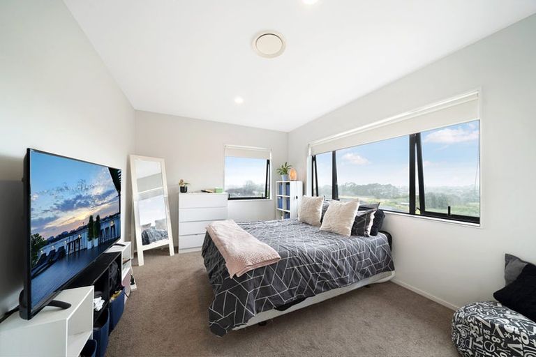 Photo of property in 55 Platinum Rise, Ranui, Auckland, 0612