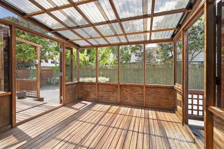 Photo of property in 3 Newland Court, Palmerston North, 4410