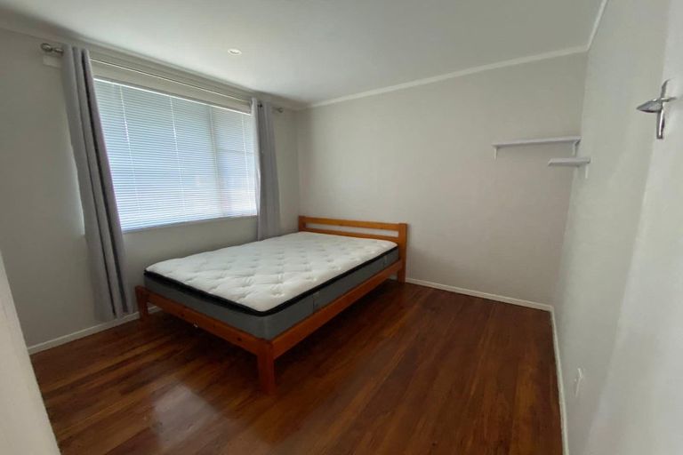 Photo of property in 2/49 Miro Street, New Lynn, Auckland, 0600